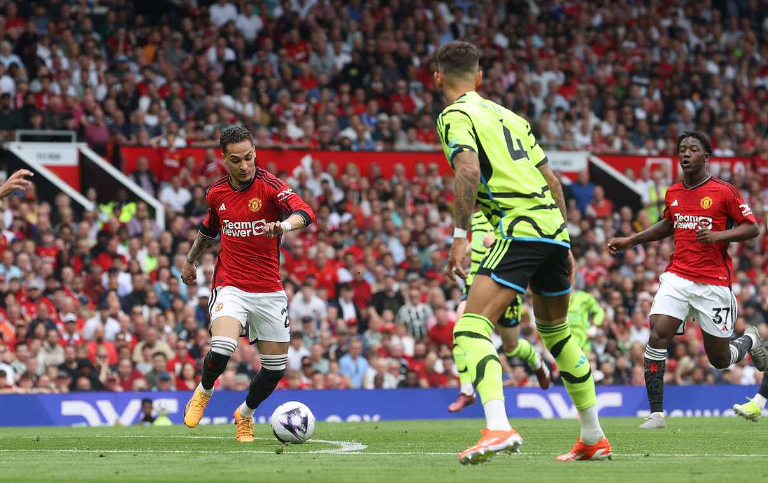 manchester-utd-vs-arsenal-2230-12-05-174523.jpg