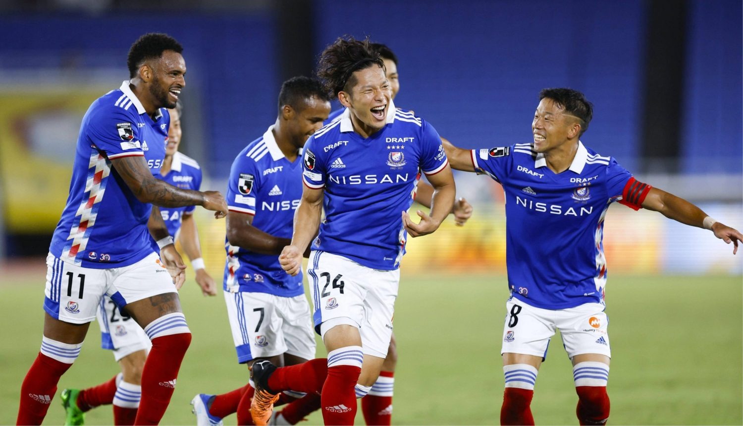 nhan-dinh-soi-keo-yokohama-marinos-vs-nagoya-grampus-luc-17h00-ngay-9-10-2024-1